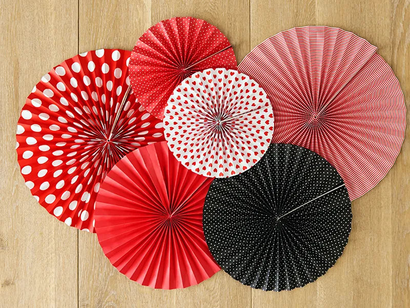 Dekorative Rosetten 26cm - 43cm, rot, weiss & schwarz Mix (3 Stk.)